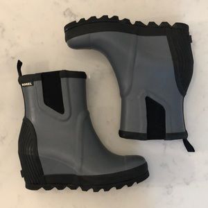 SOREL rain boots ☔️